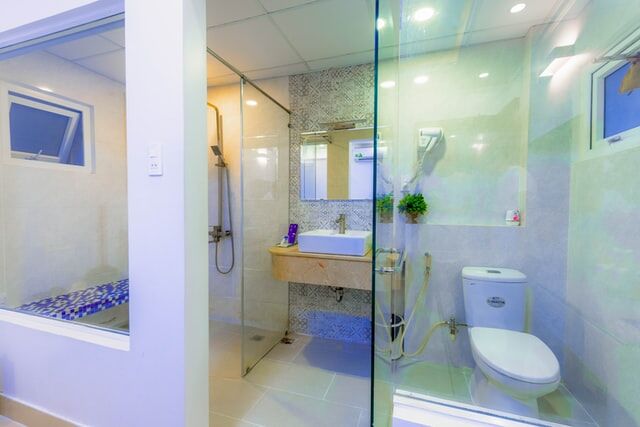 5 Possible Causes Of Bad Smell In Your Bathroom